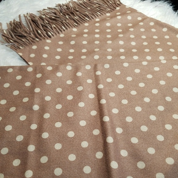 Women's scarf - Picture 3 of 5